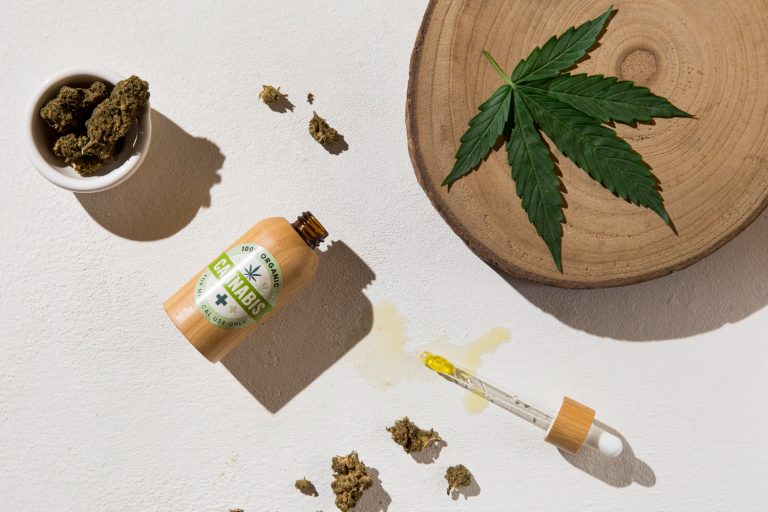 What’s inside a CBD oil bottle — ingredients breakdown